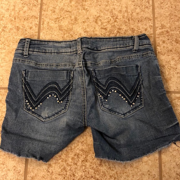 Shorts - Picture 2 of 2